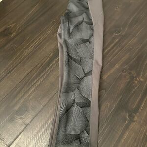 Under Armour Gray Patterned Leggings